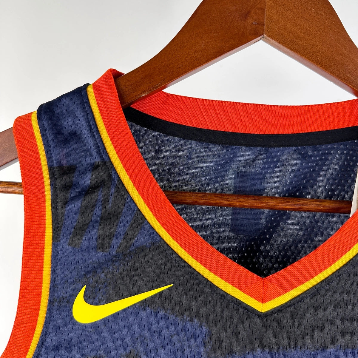 Shai Gilgeous-Alexander Oklahoma City Thunder No.2 City Edition Jersey 2023-24 - View 3