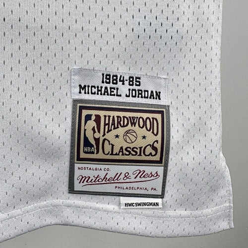 Michael Jordan Chicago Bulls No.23 Rookie Throwback Swingman Jersey 1984-85 - View 848