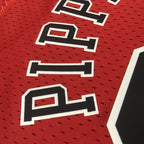 Scottie Pippen Chicago Bulls No.33 Throwback Crop Top Women's Jersey  - View 11