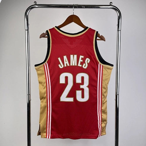 LeBron James Cleveland Cavaliers No.23 Throwback Swingman Jersey 2003-04 - View 30