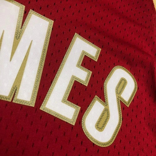 LeBron James Cleveland Cavaliers No.23 Throwback Swingman Jersey 2003-04 - View 30