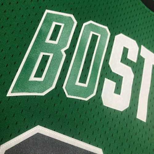 Kevin Garnett Boston Celtics No.5 Throwback Italy Flag Swingman Jersey  - View 14