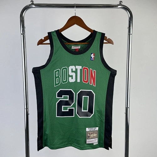Kevin Garnett Boston Celtics No.5 Throwback Italy Flag Swingman Jersey  - View 21