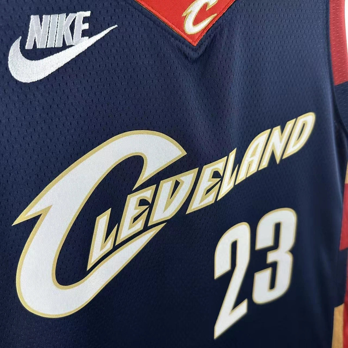 LeBron James No.23 Cleveland Cavaliers Throwback Jersey 2025-26 NBA Authentic Swingman Jersey - View 3