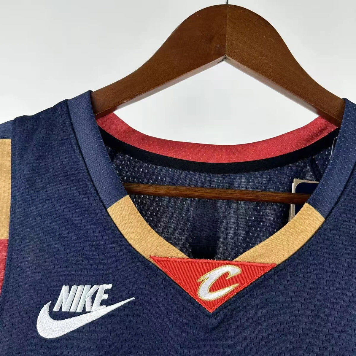 LeBron James No.23 Cleveland Cavaliers Throwback Jersey 2025-26 NBA Authentic Swingman Jersey - View 5
