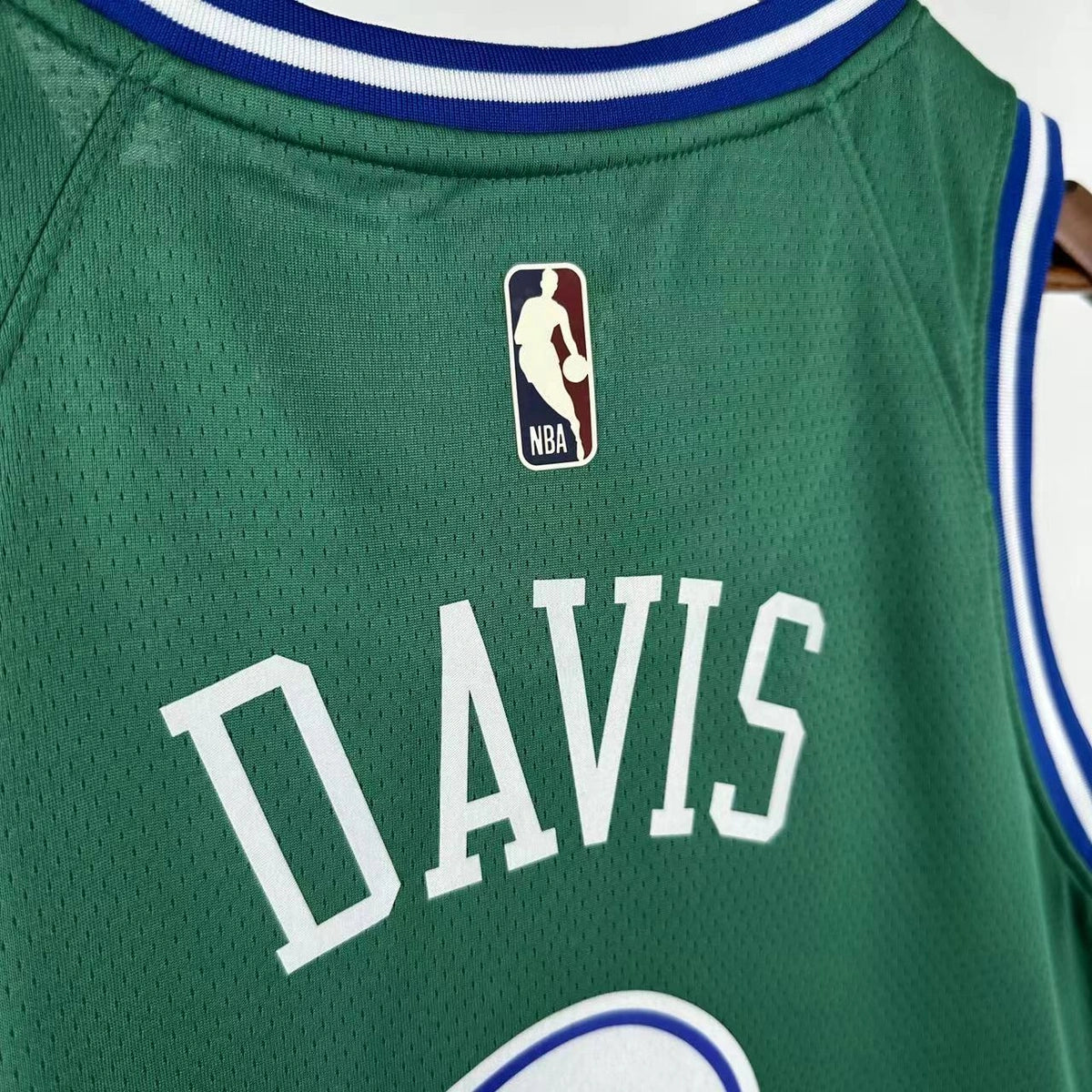 Anthony Davis No.3 Dallas Mavericks Throwback Green Jersey 2025-26 NBA Authentic Swingman Jersey - View 4
