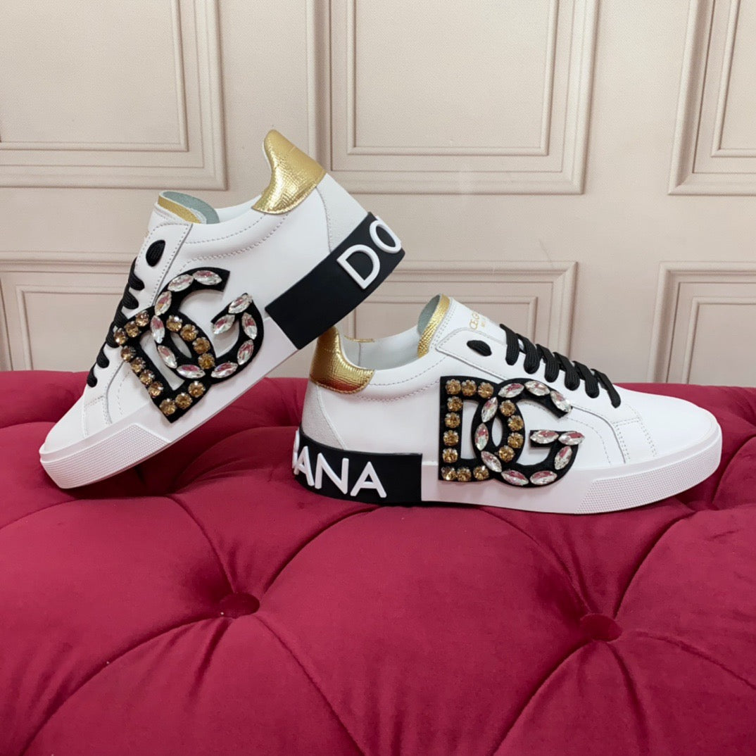 2026 Premium Leather Casual Sneakers - Designer Unisex Shoes in 4 Styles