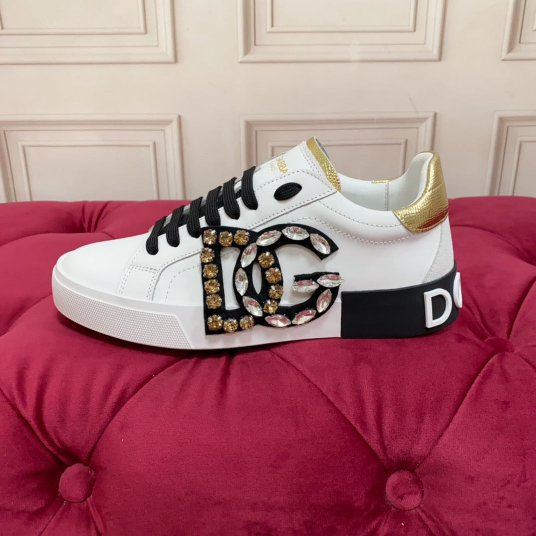 2026 Premium Leather Casual Sneakers - Designer Unisex Shoes in 4 Styles
