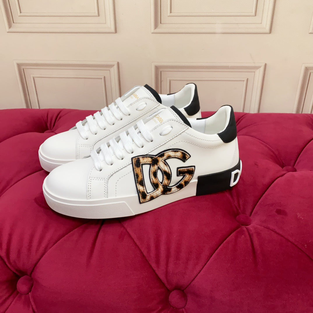 2026 Premium Leather Casual Sneakers - Designer Unisex Shoes in 4 Styles