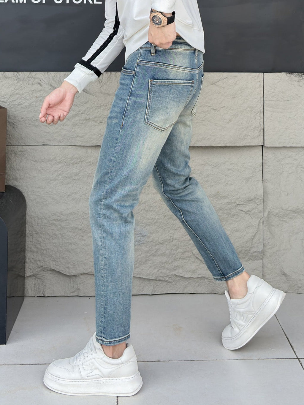 Blue Jeans #13 | Men's Streetwear