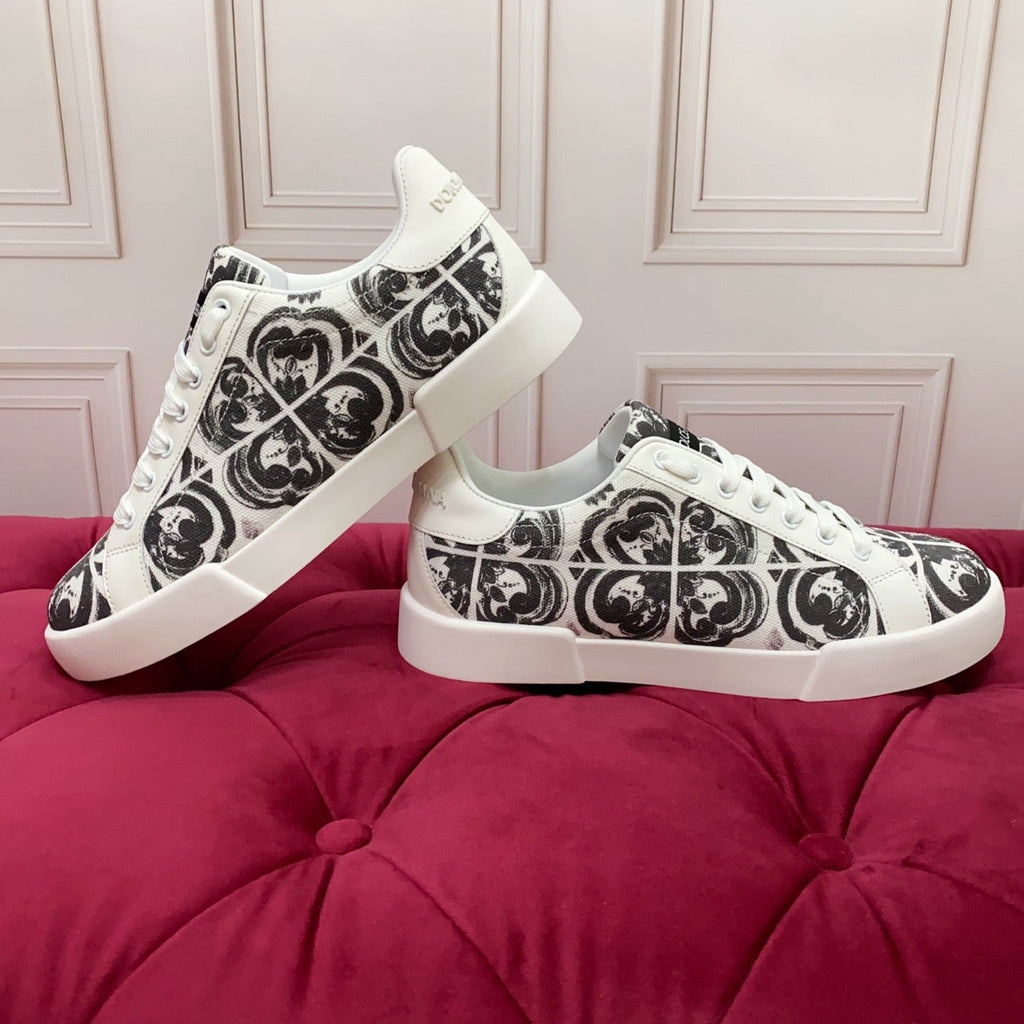 2026 Premium Leather Casual Sneakers - Designer Unisex Shoes in 2 White Styles
