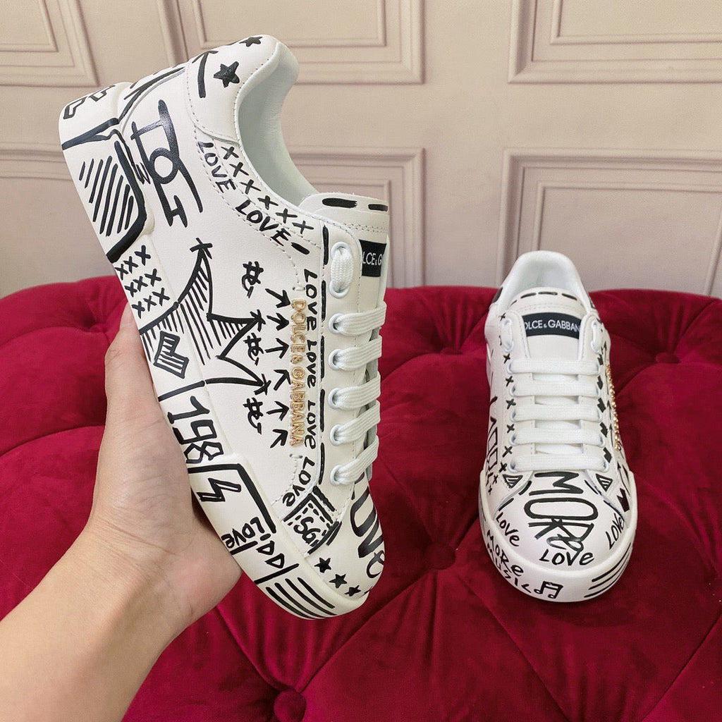 2026 Premium Leather Casual Sneakers - Designer Unisex Shoes in 2 White Styles