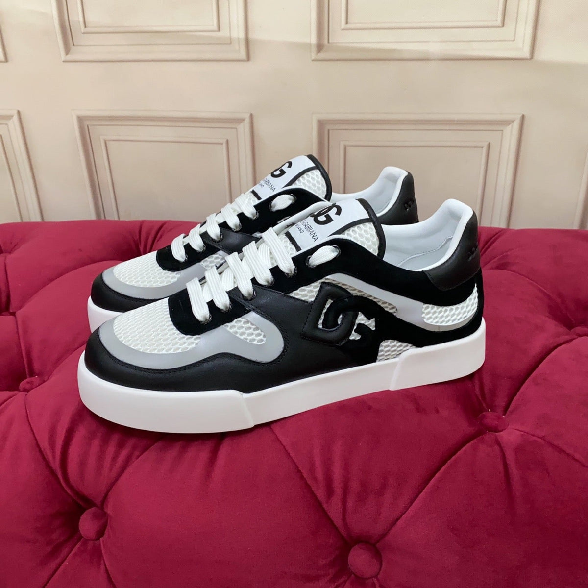 2026 Premium Leather Casual Sneakers - Designer Unisex Shoes in Blue & Black