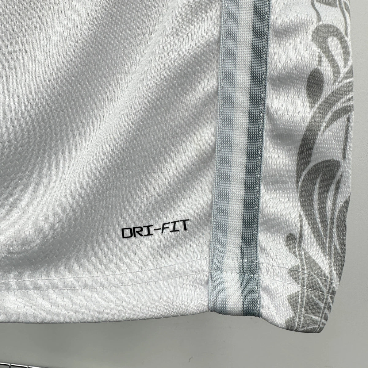 Mavericks FabricDetail City Jersey in Navy Hanging 004