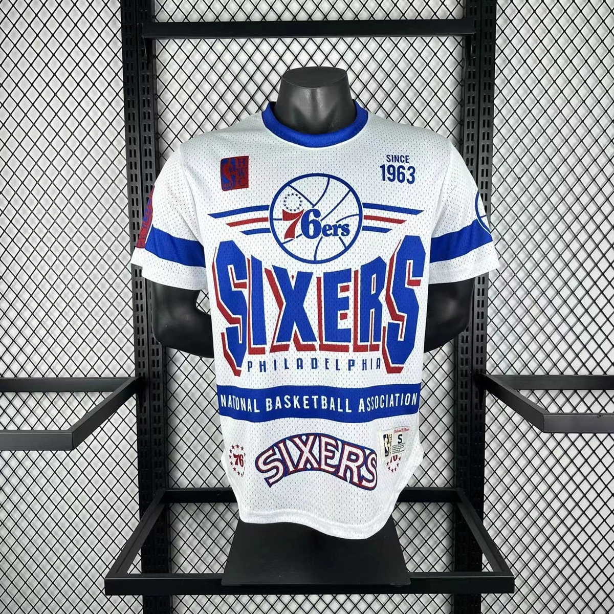Philadelphia 76ers Mitchell & Ness Hardwood Classics Retro Tee 2026 - View 14