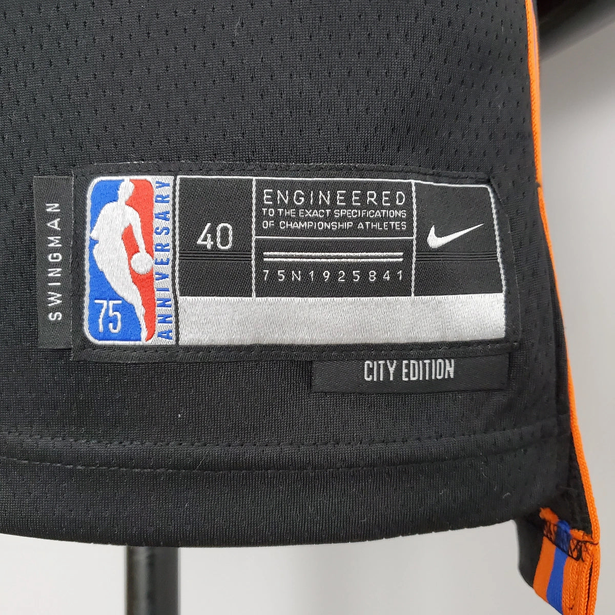 Rose Knicks #4 Urban Edition Jersey 2022 - View 004
