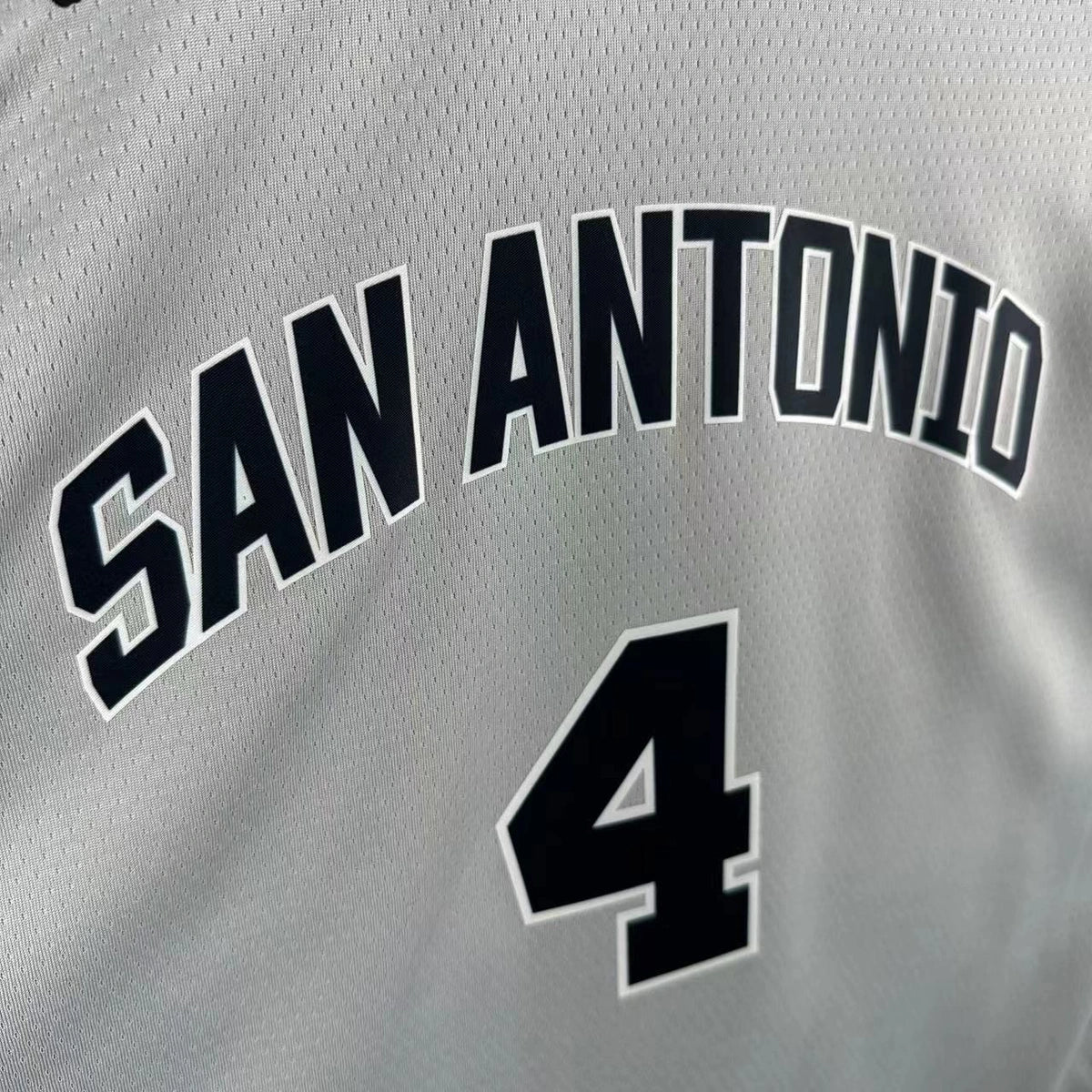 De'Aaron Fox No.4 San Antonio Spurs Limited Gray Jersey 2025-26 NBA Authentic Swingman Jersey - View 3