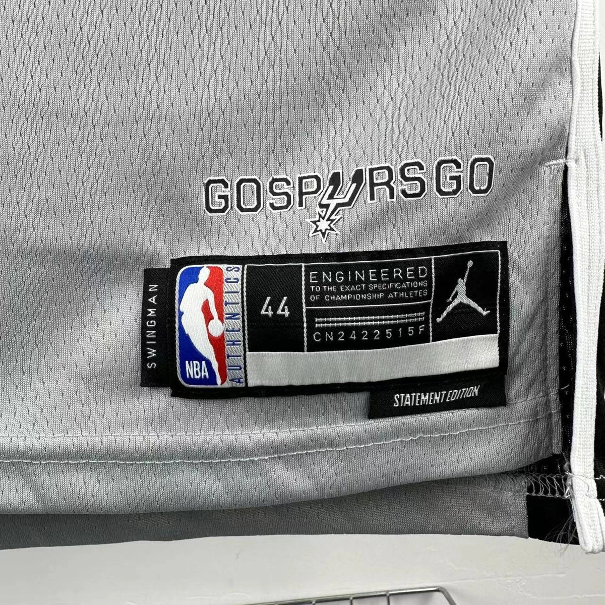 De'Aaron Fox No.4 San Antonio Spurs Limited Gray Jersey 2025-26 NBA Authentic Swingman Jersey - View 5