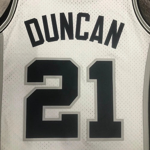 Tim Duncan San Antonio Spurs No.21 Throwback Swingman Jersey 1998-99 Black - View 989