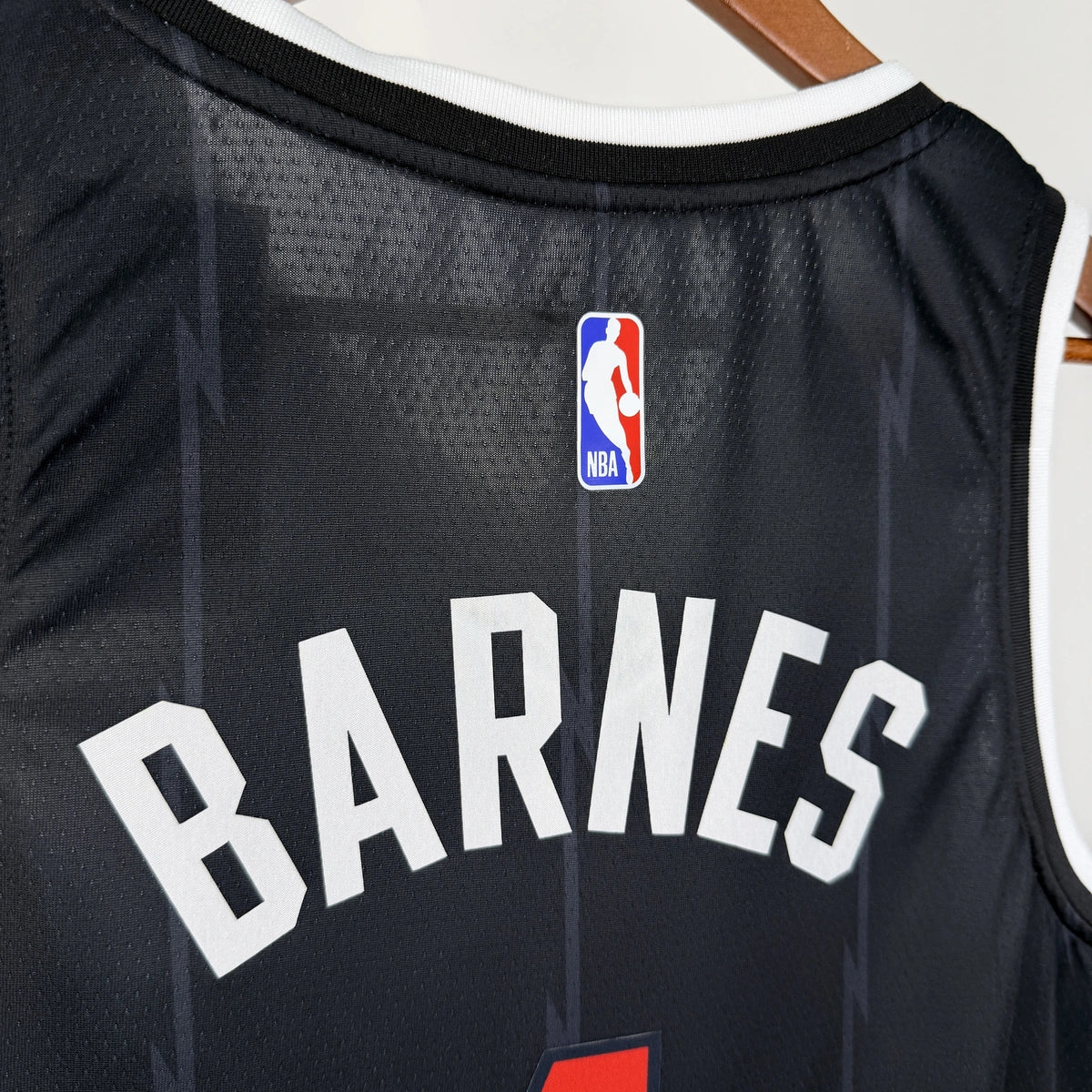 Toronto Raptors No.4 Toronto Raptors City Edition Jersey 2025-26 NBA Authentic Swingman Jersey - View 3