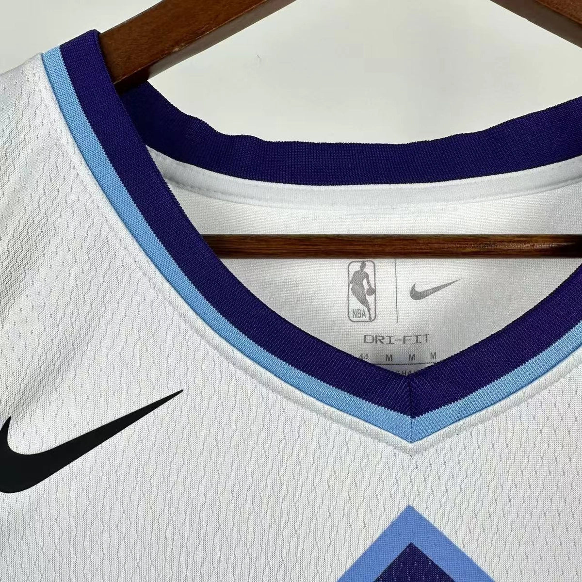 Lauri Markkanen No.19 Utah Jazz Home White Jersey 2025-26 NBA Authentic Swingman Jersey - View 11